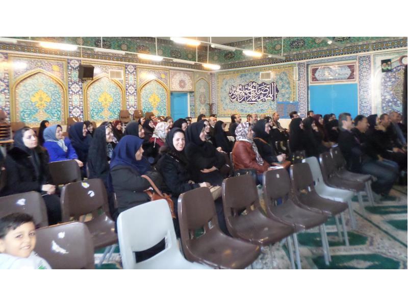 نشست هدایت تحصیلی برای دانش آموزان نهم