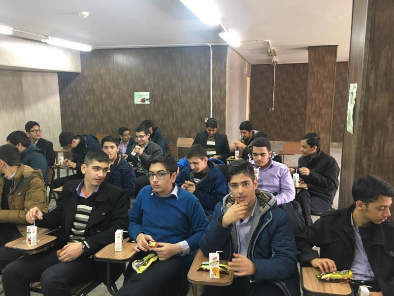 بازدید از کارخانه نساجی