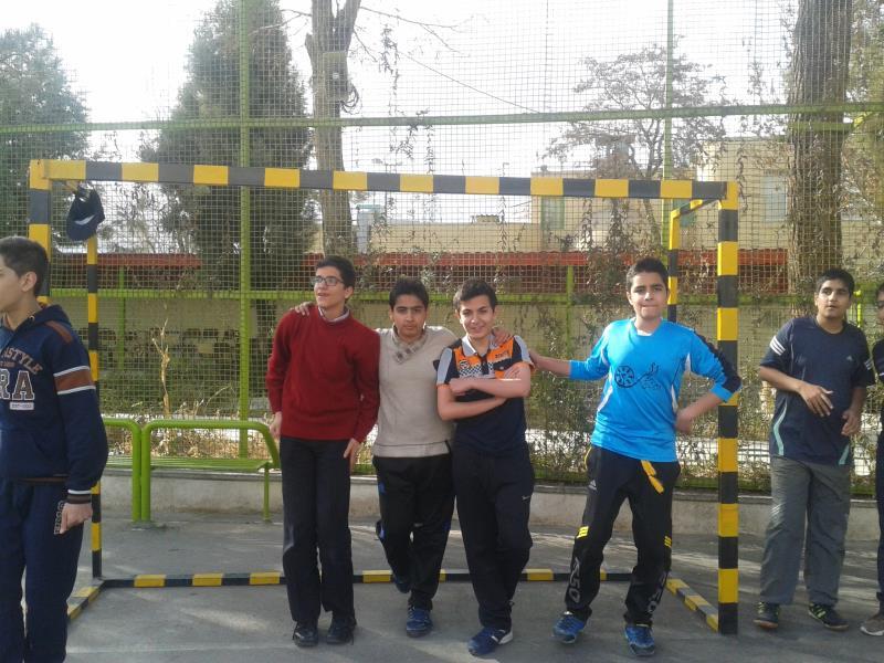 شبی در مدرسه پایه هشتم